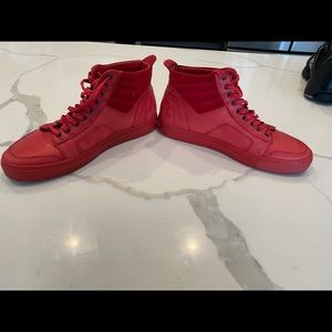 Del toro red men sneakers